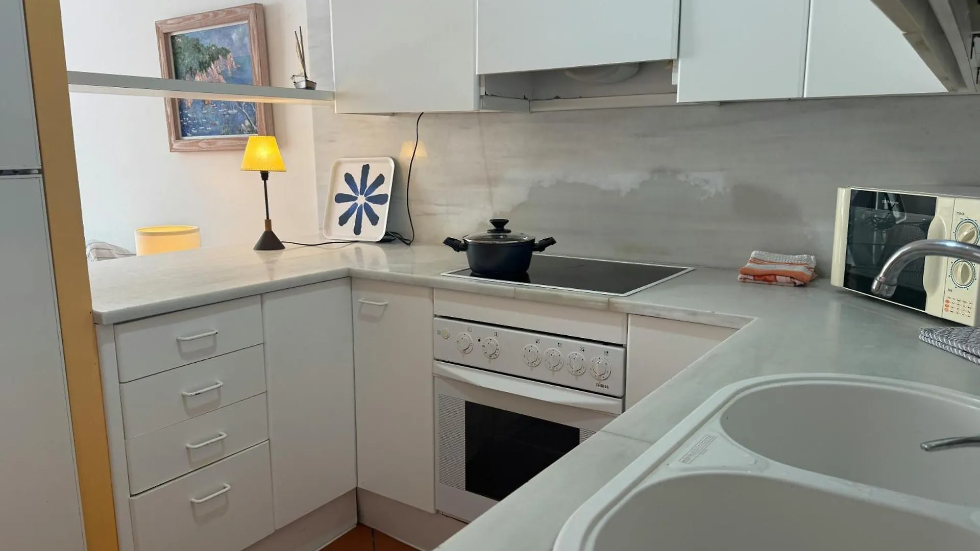 Tamariu Beach 1: Beachfront Wifi Up To 6 Ppl 公寓