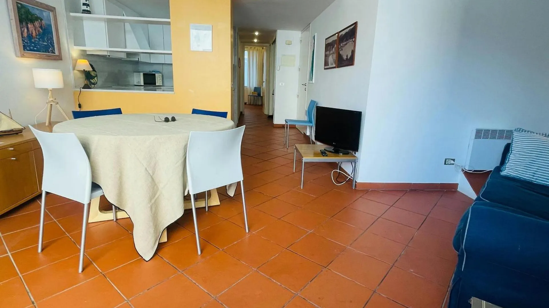Tamariu Beach 1: Beachfront Wifi Up To 6 Ppl Appartamento